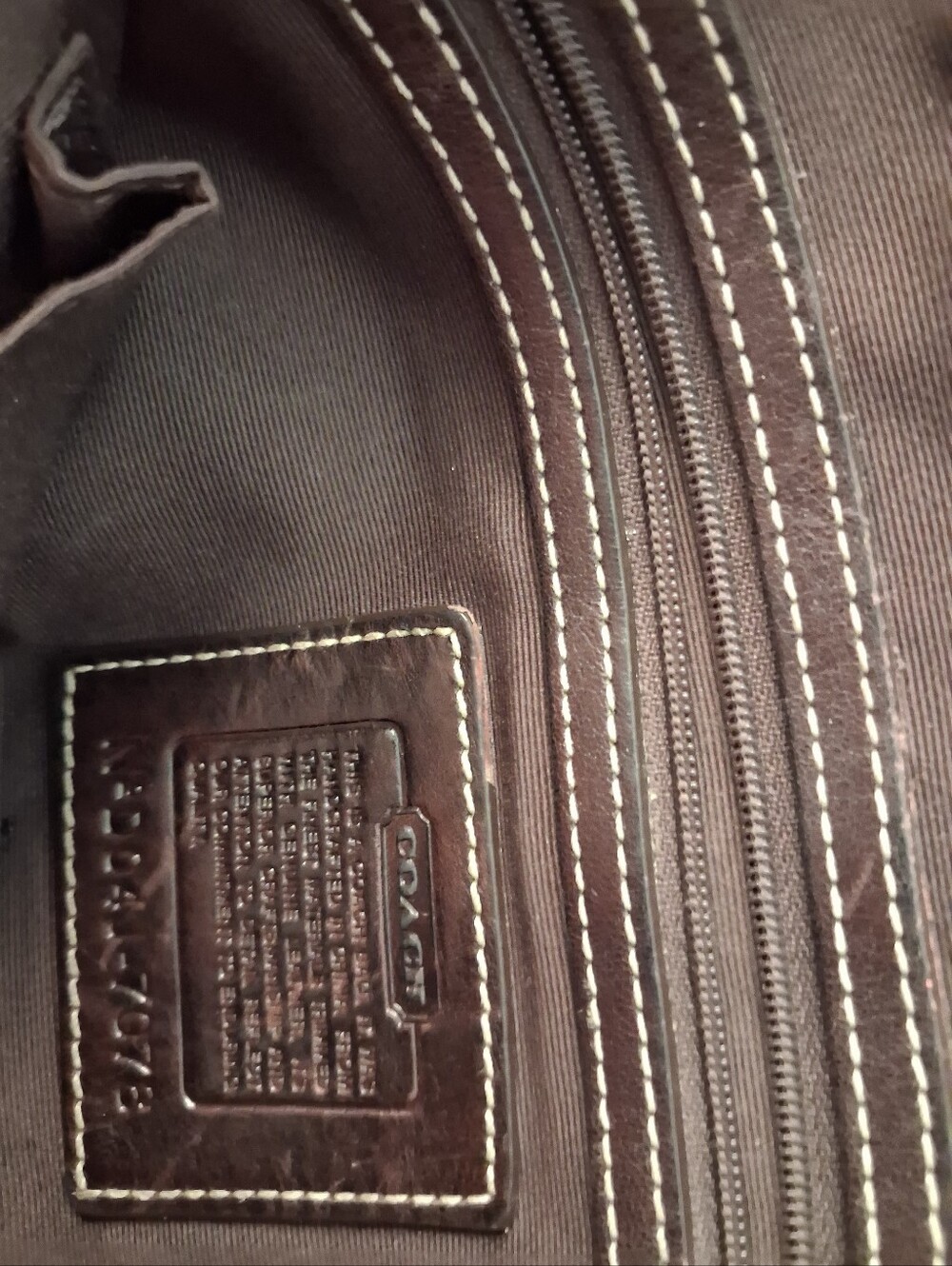 Coach Vintage Y2K Soho Signature Handbag - Picture 8 of 16